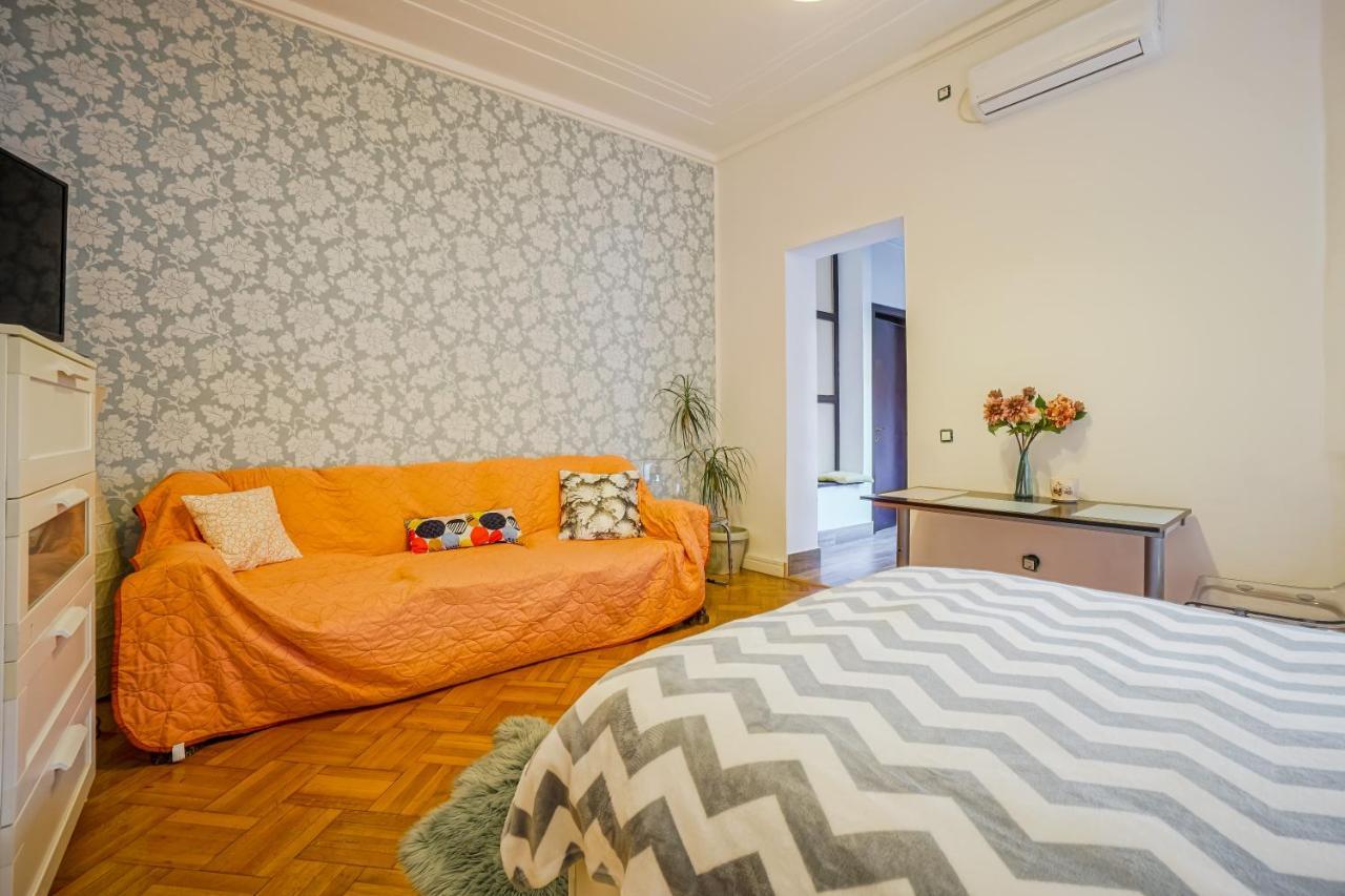 Apartmán Victoriei Blue Bukurešť Exteriér fotografie